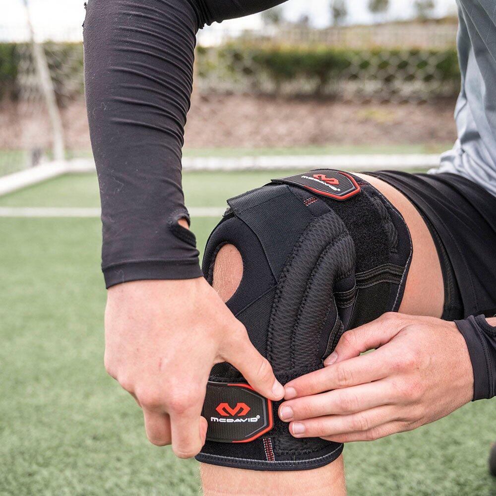 Genouillère McDavid avec baleines à ressort et bandes straps croisées 4/4
