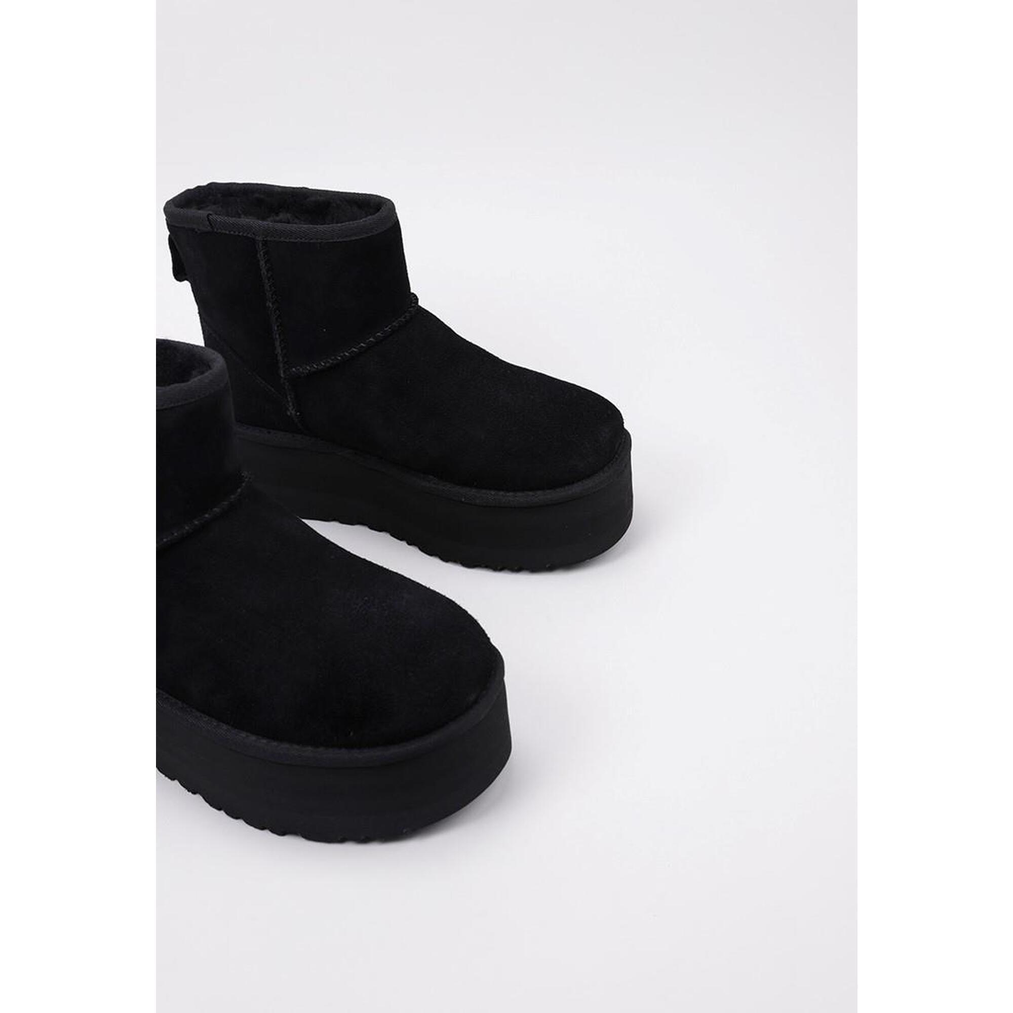 Boot Classic Mini Platform Black