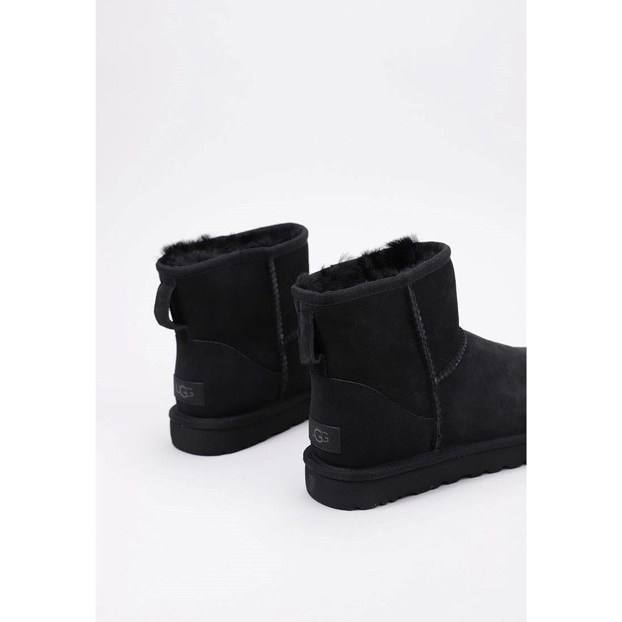 Ugg Mini Classic Ii Csizma Fekete Nő