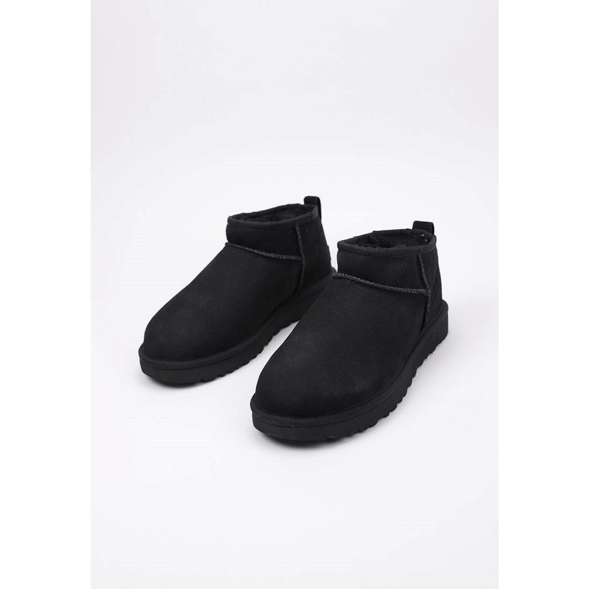 Classic Ultra Mini Boot Black