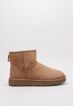 UGG Classic Mini II Mujer — Botas de cuero con forro de cuero y textil