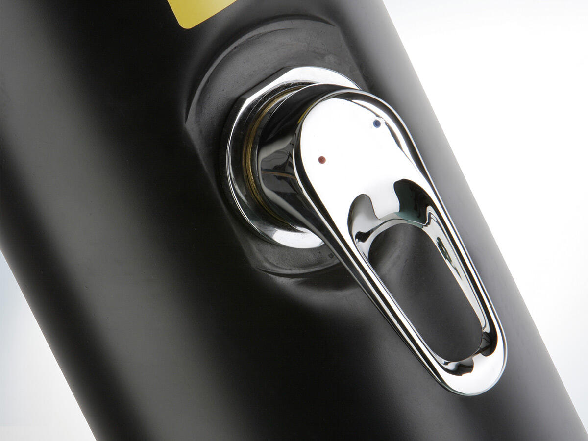 Ducha solar de PVC negro 25 L 2/4