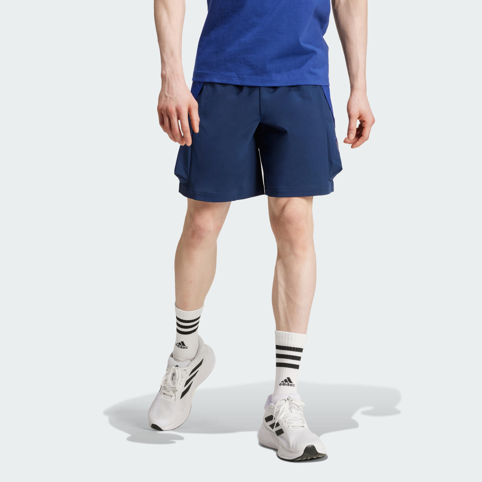 Manchester United Seasonal cargo shorts