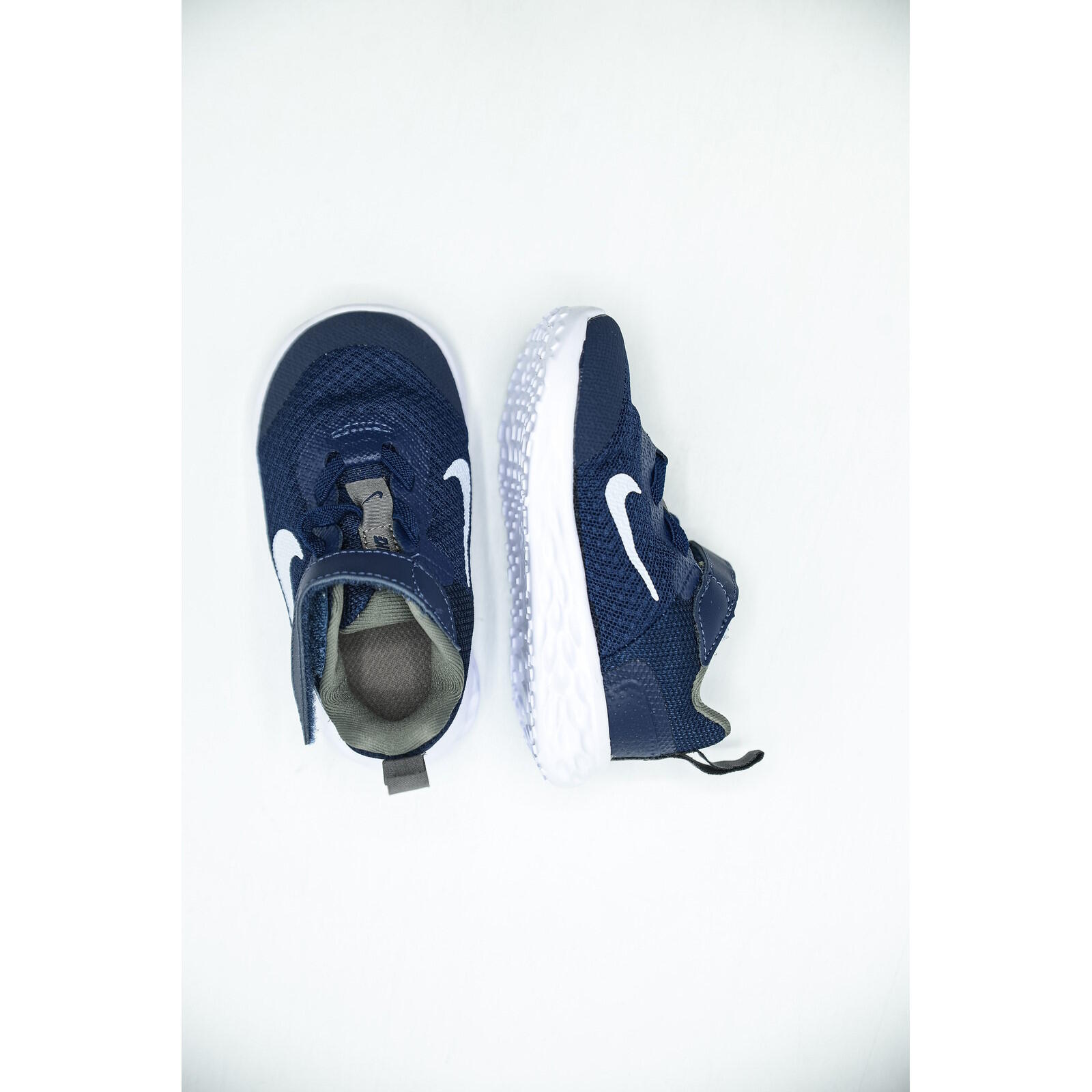 Trainers Boy Nike 400 Revolution 6 Nn Gs Black 2/7