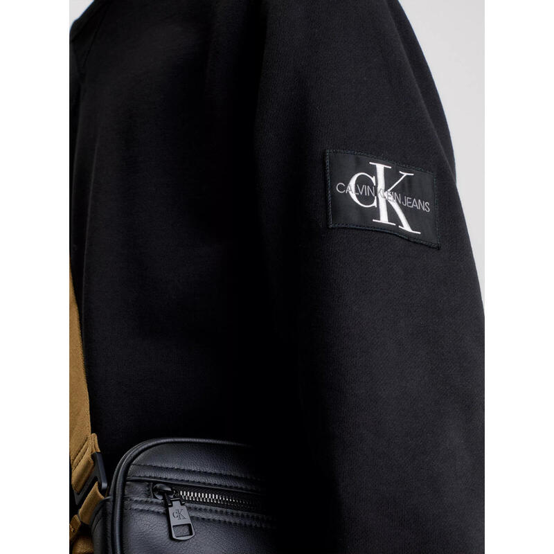 Bluza barbati Calvin Klein Monogram Sleeve Badge Crew, Negru