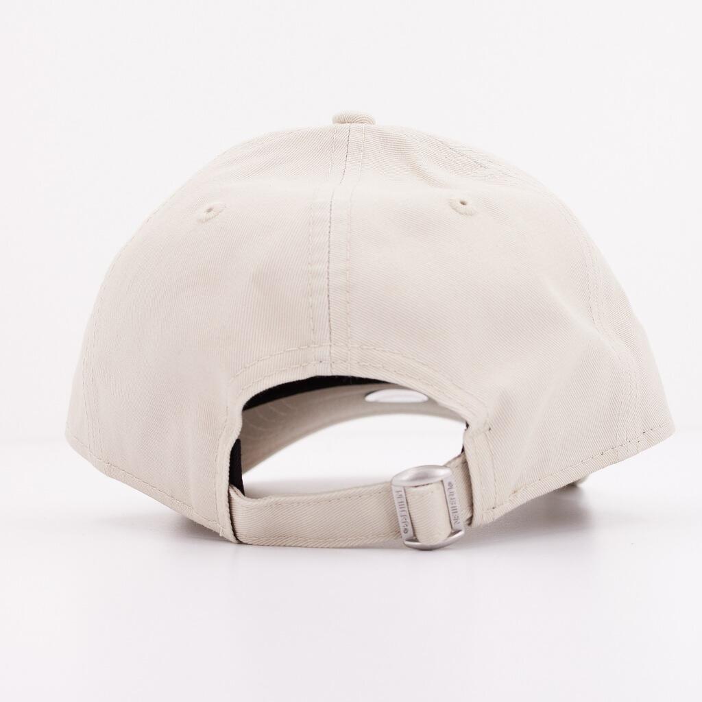 Cappello New Era Modello League Essential 9forty Colore Beige 3/6