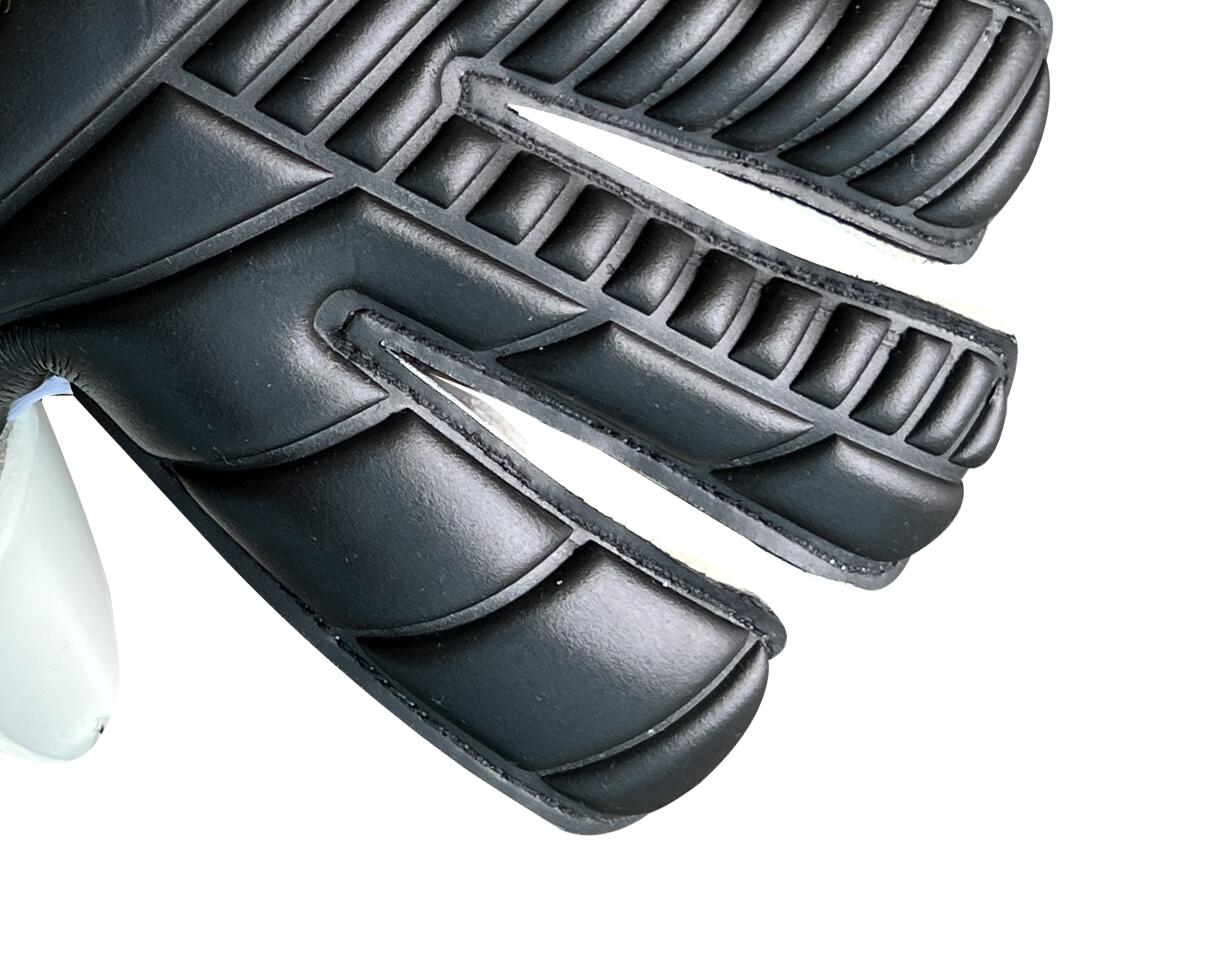 Rękawice bramkarskie dla dorosłych 4keepers RETRO 42 BLACK RF2G 5/6