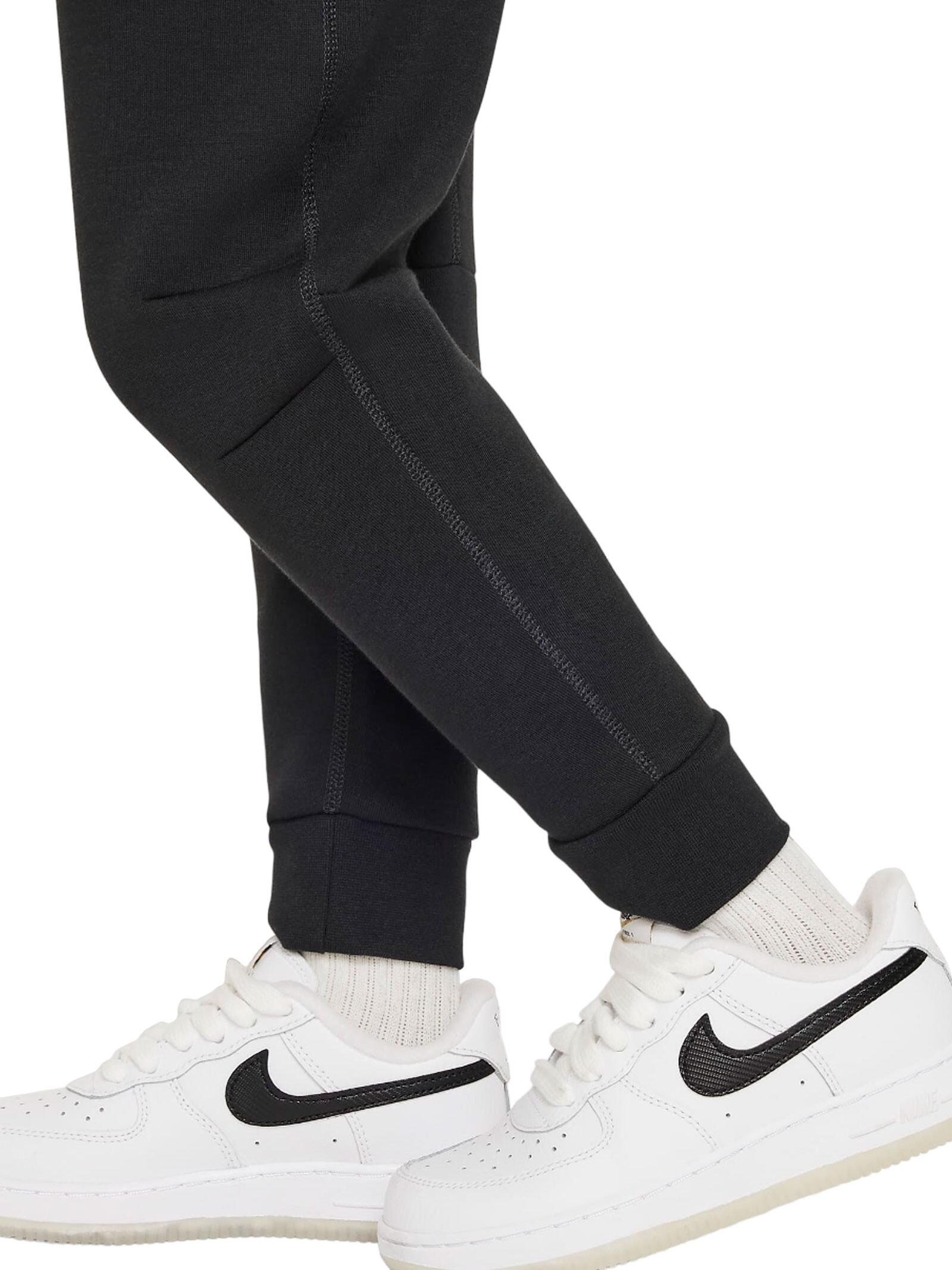 Nike - Survêtement noir 86L050-023 6/7