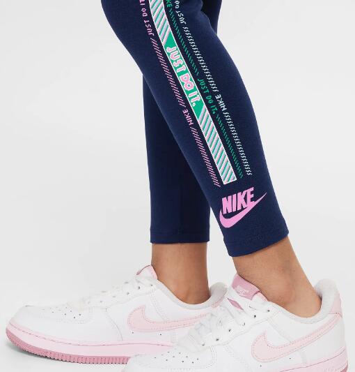 Completo bambina nike happy camper - rosa/blu 4/4