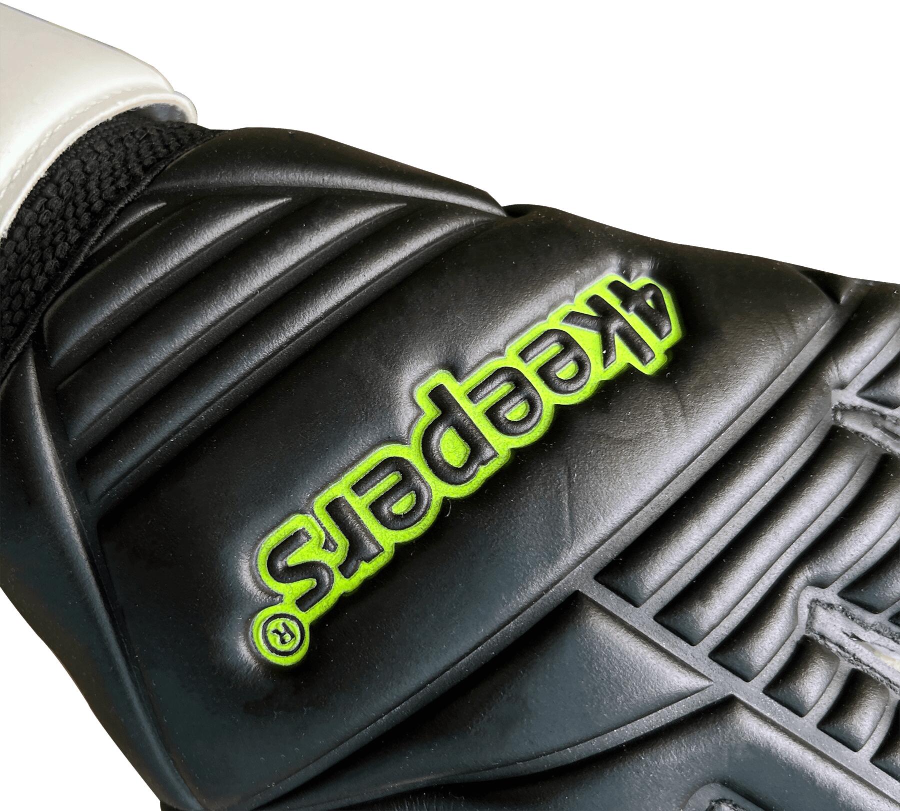 Rękawice bramkarskie dla dorosłych 4keepers RETRO 42 BLACK RF2G 3/6