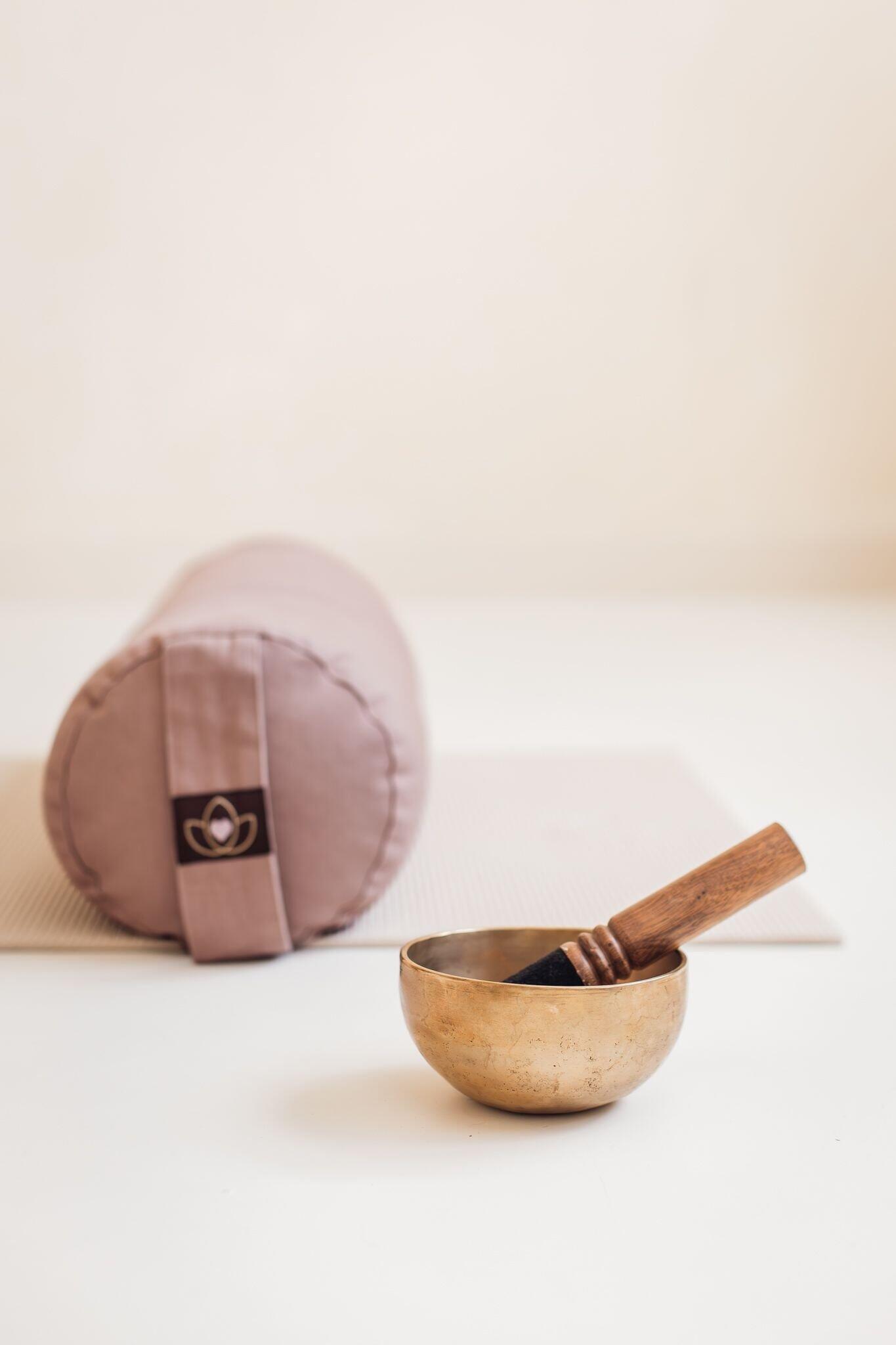 Lotus Bolster eco taupe rond 3/5