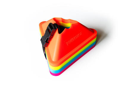 Set aus 20 dreieckigen Kegeln