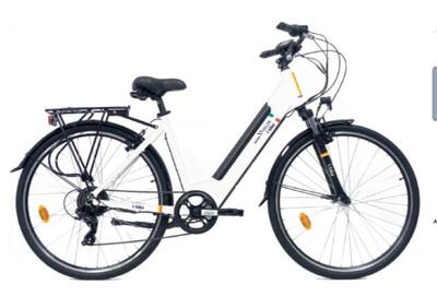 BICI ELETTRICA DA CITTA BATTERIA INTEGRATA VIVALDI 28