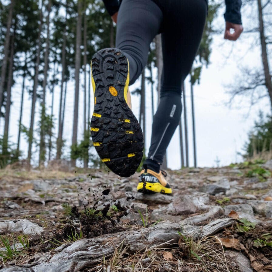 Běžecké boty Salming Recoil Trail 2 3/6