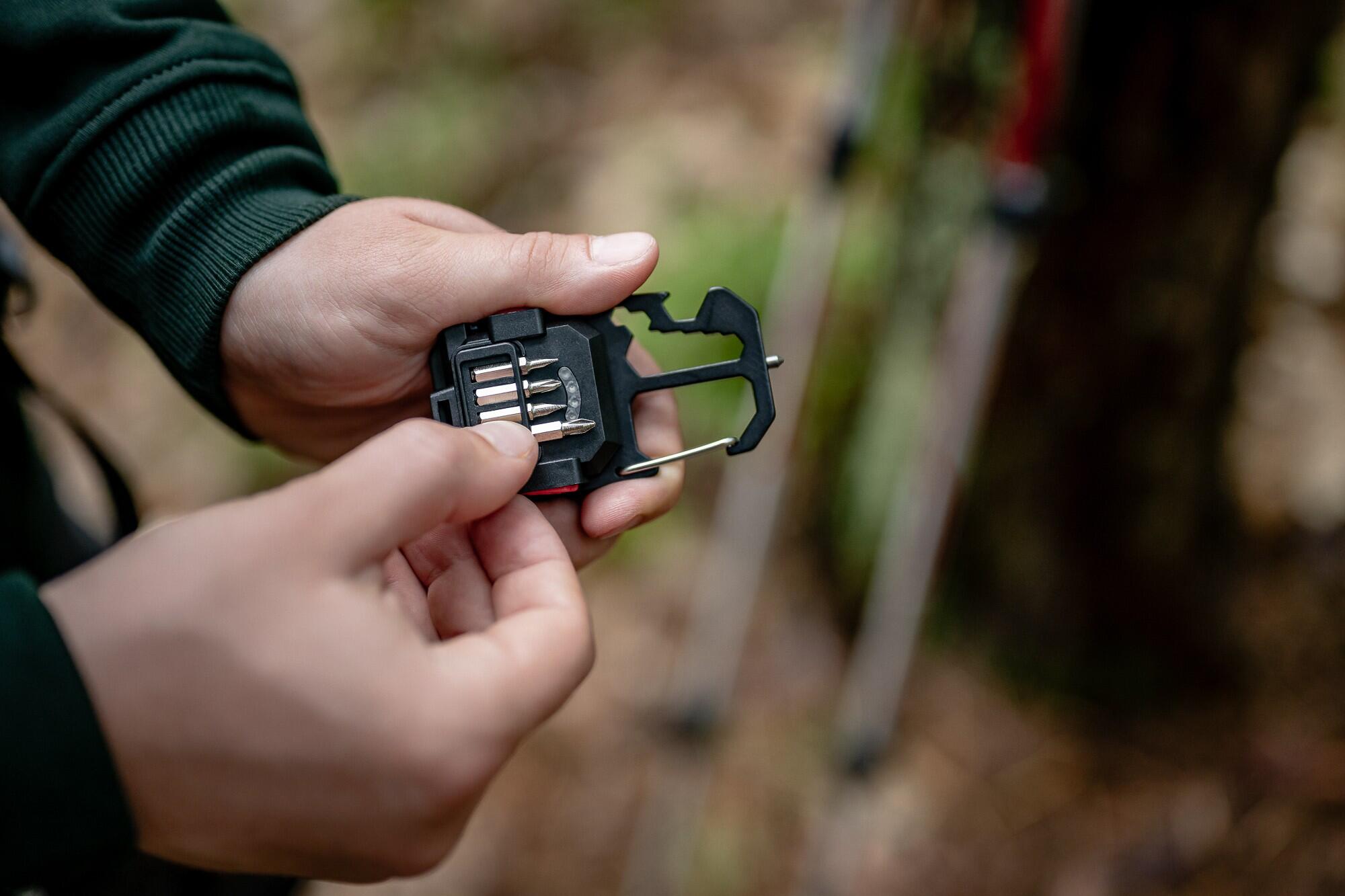 Lampka turystyczna LED Newell Lunar Multitool + statyw 5/7