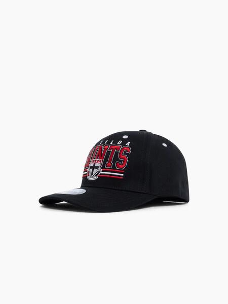 Black youth cap with a club wordmark