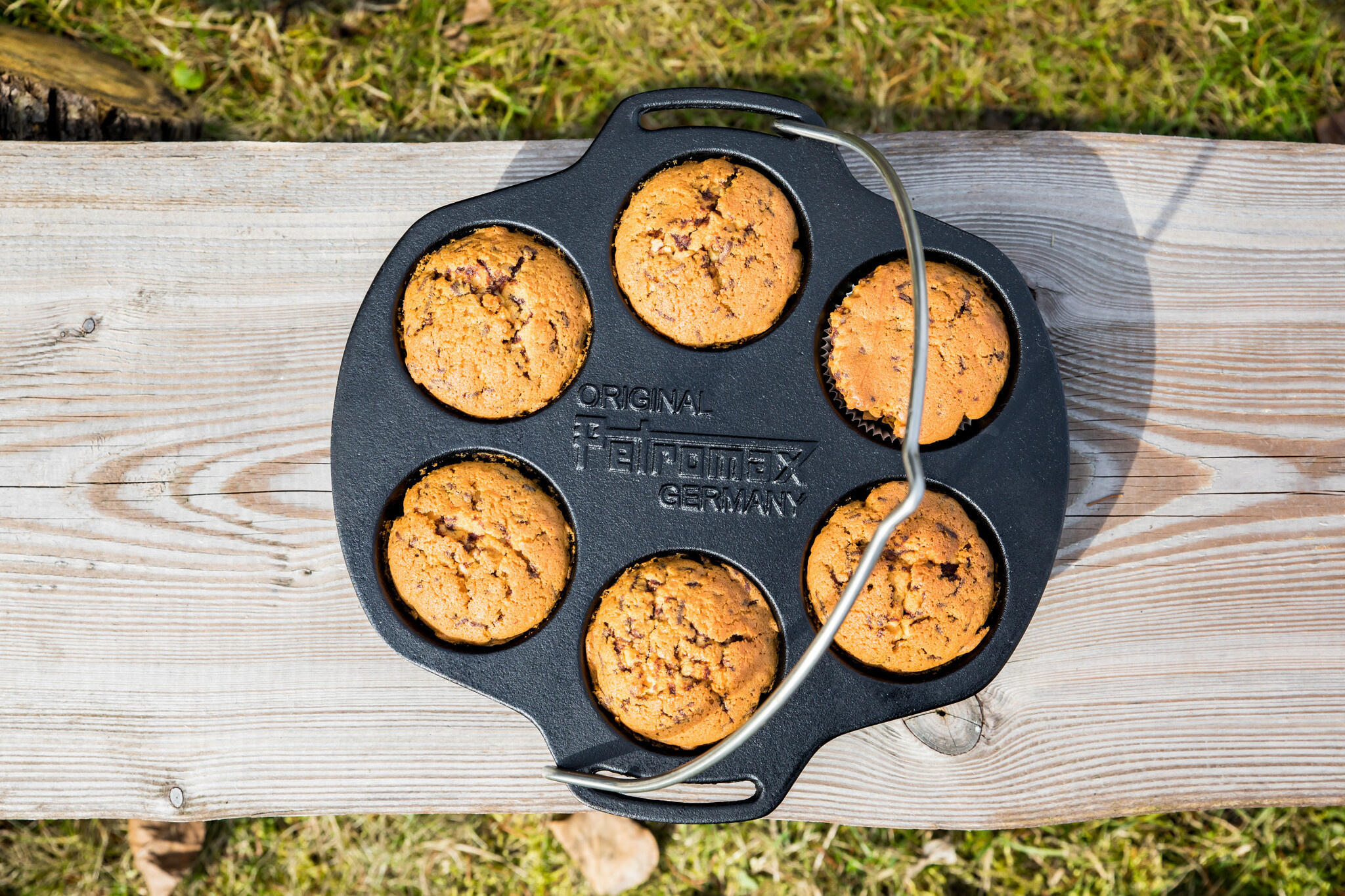 Petromax Teglia per muffin in ghisa 6/6