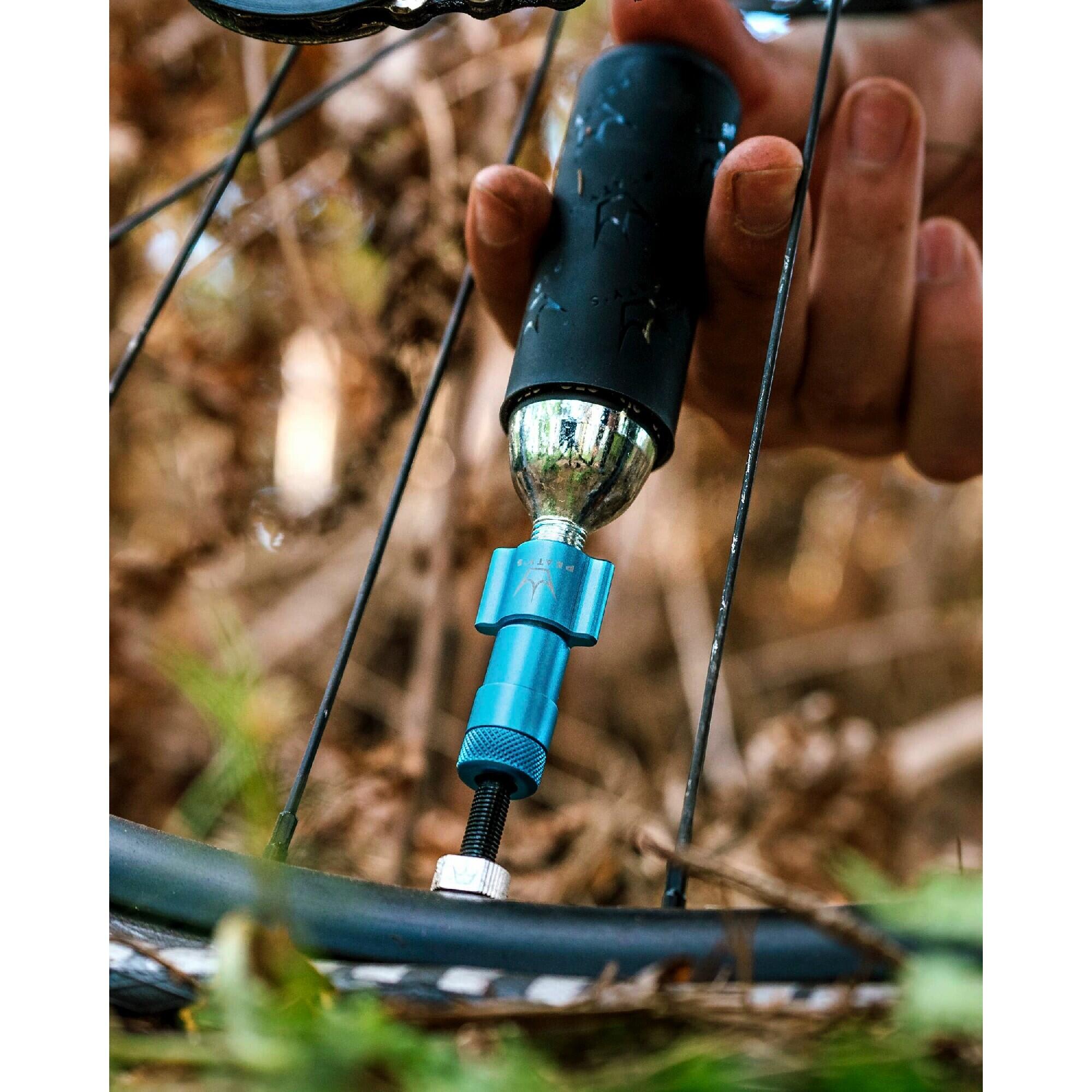 Peatys Holeshot CO2 Tyre Inflator - MTB (25g) - Gold 2/2