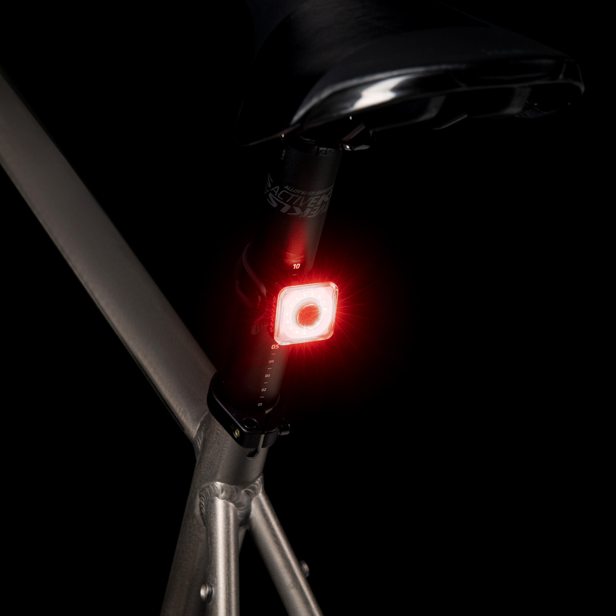 Feu arrière de vélo ATTABO LUCID 20 5/7