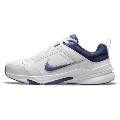 Sneakers nike defyallday. wit. mannen