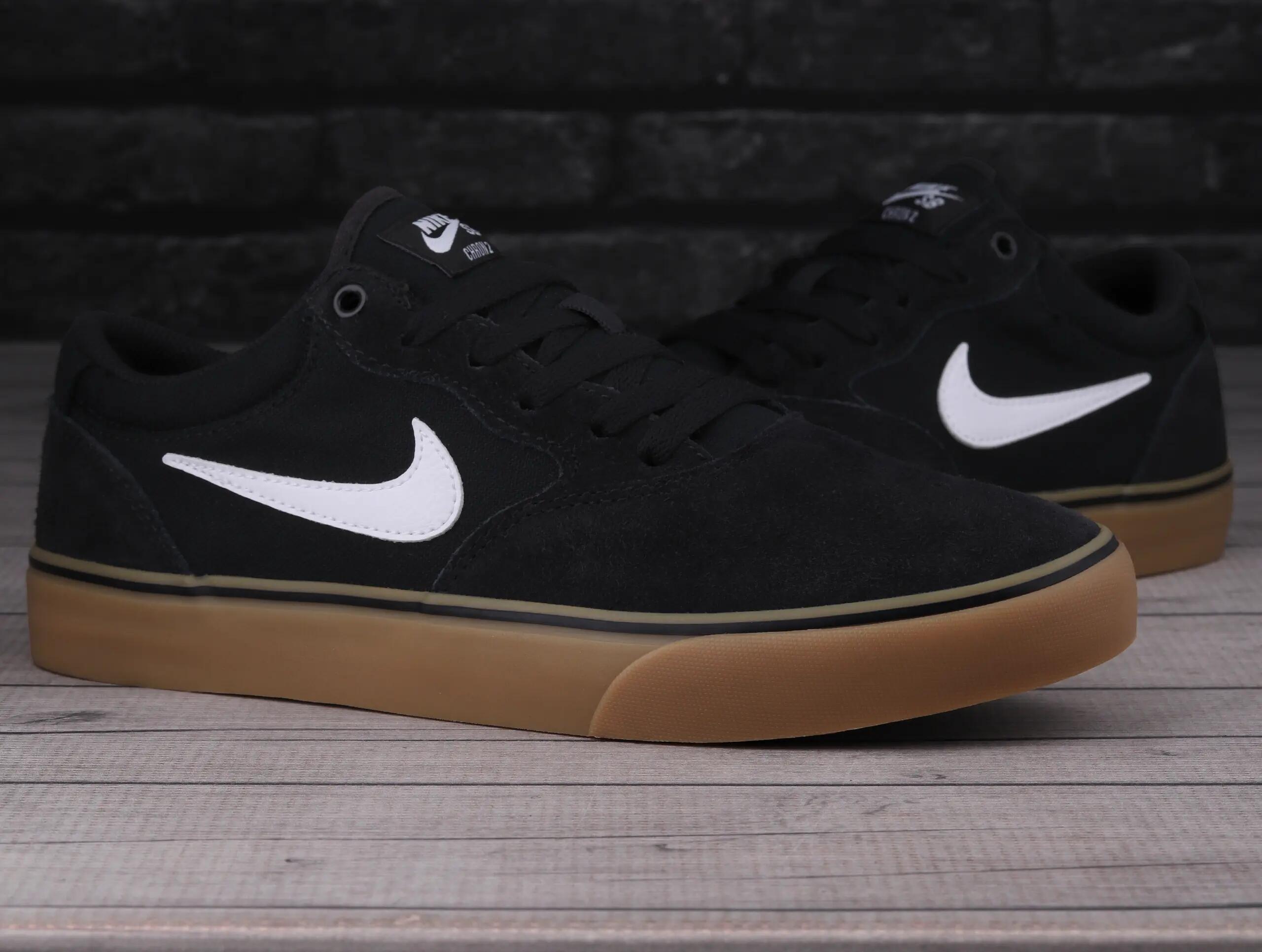 Nike SB Chron 2 Black Gum 2/7