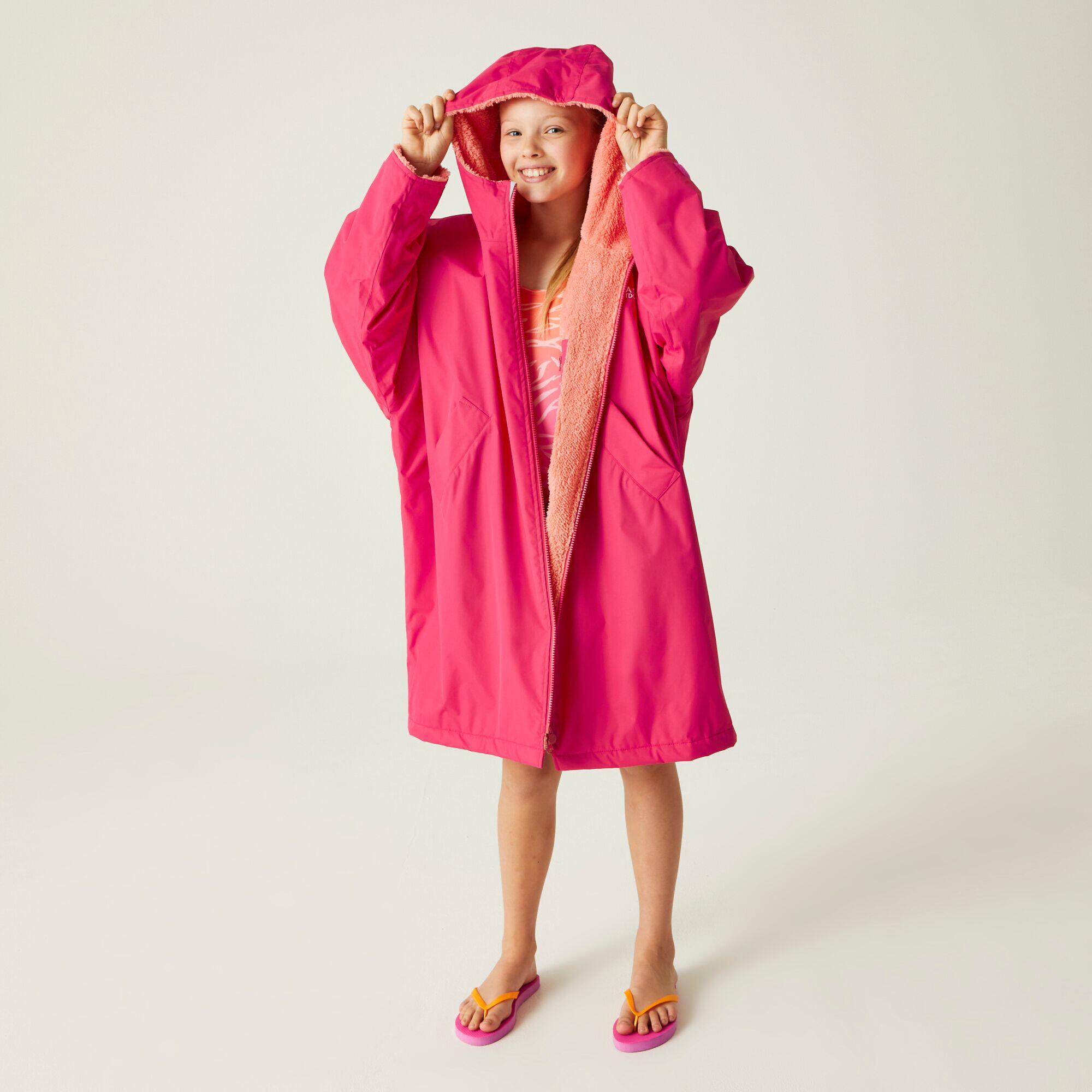 Kids Junior Waterproof Changing Robe 3/7