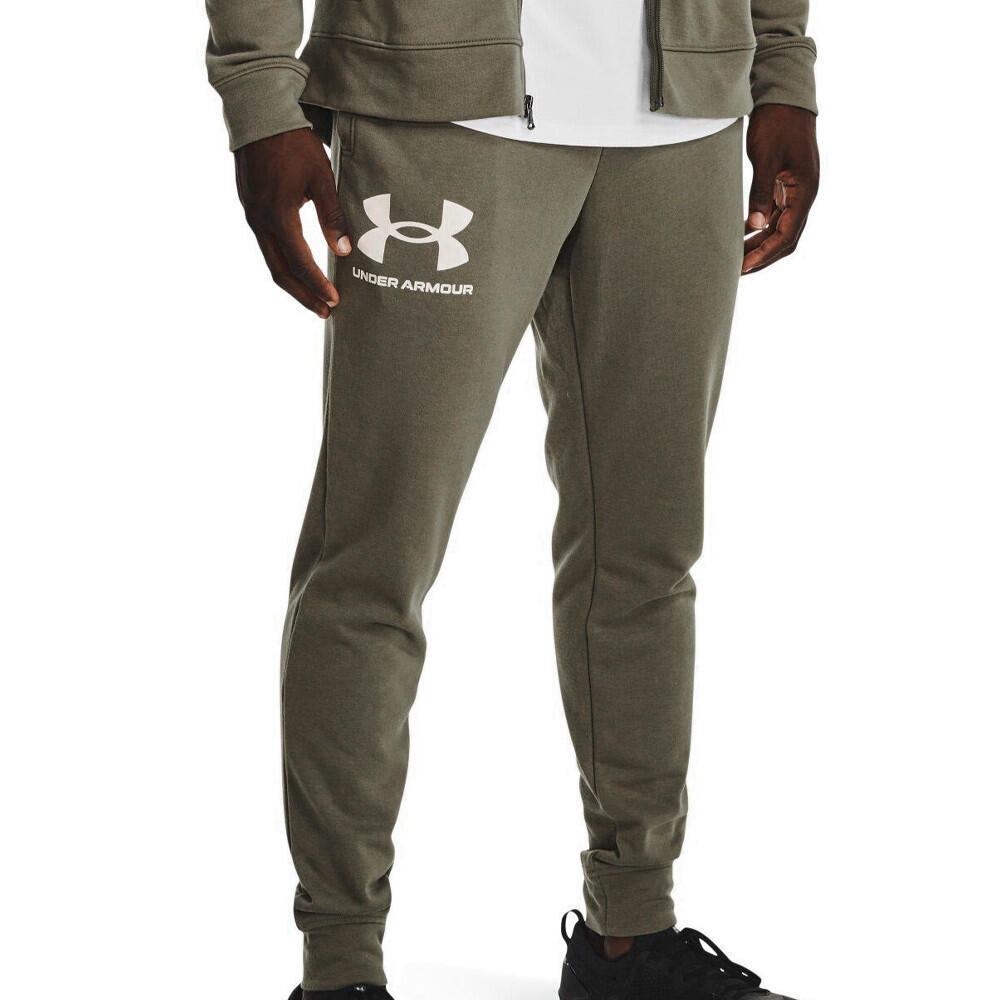 UNDER ARMOUR picture