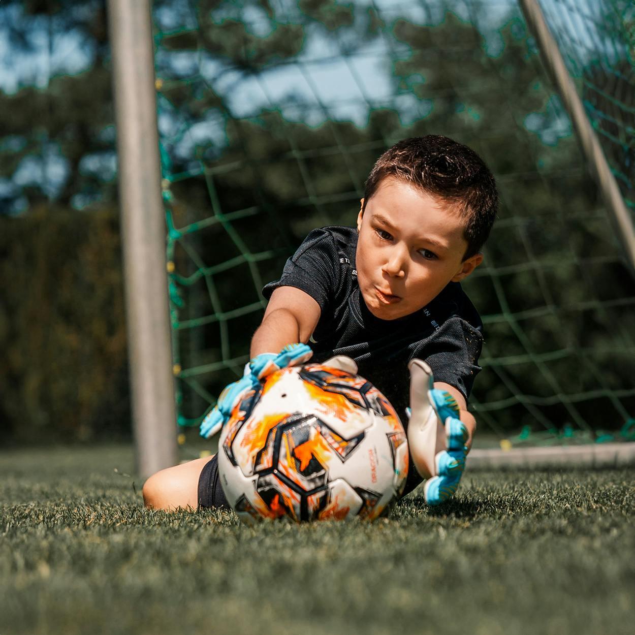 Guantes de portero de fútbol niños Rebel 2.0 Sky Blue Junior con protecciones 4/5