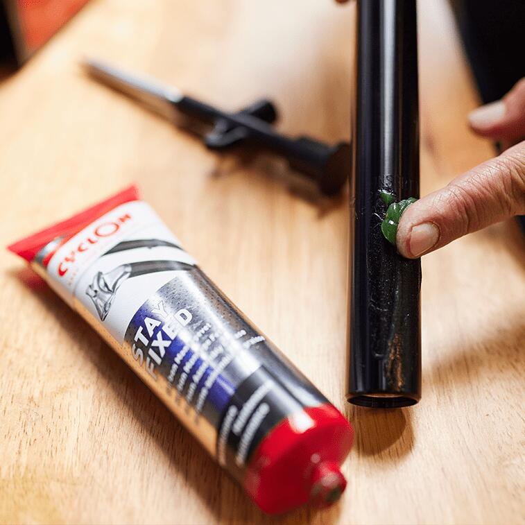 Stay Fixed Carbon M.T. Paste - 150 Ml (In Blisterverpakking) 3/3
