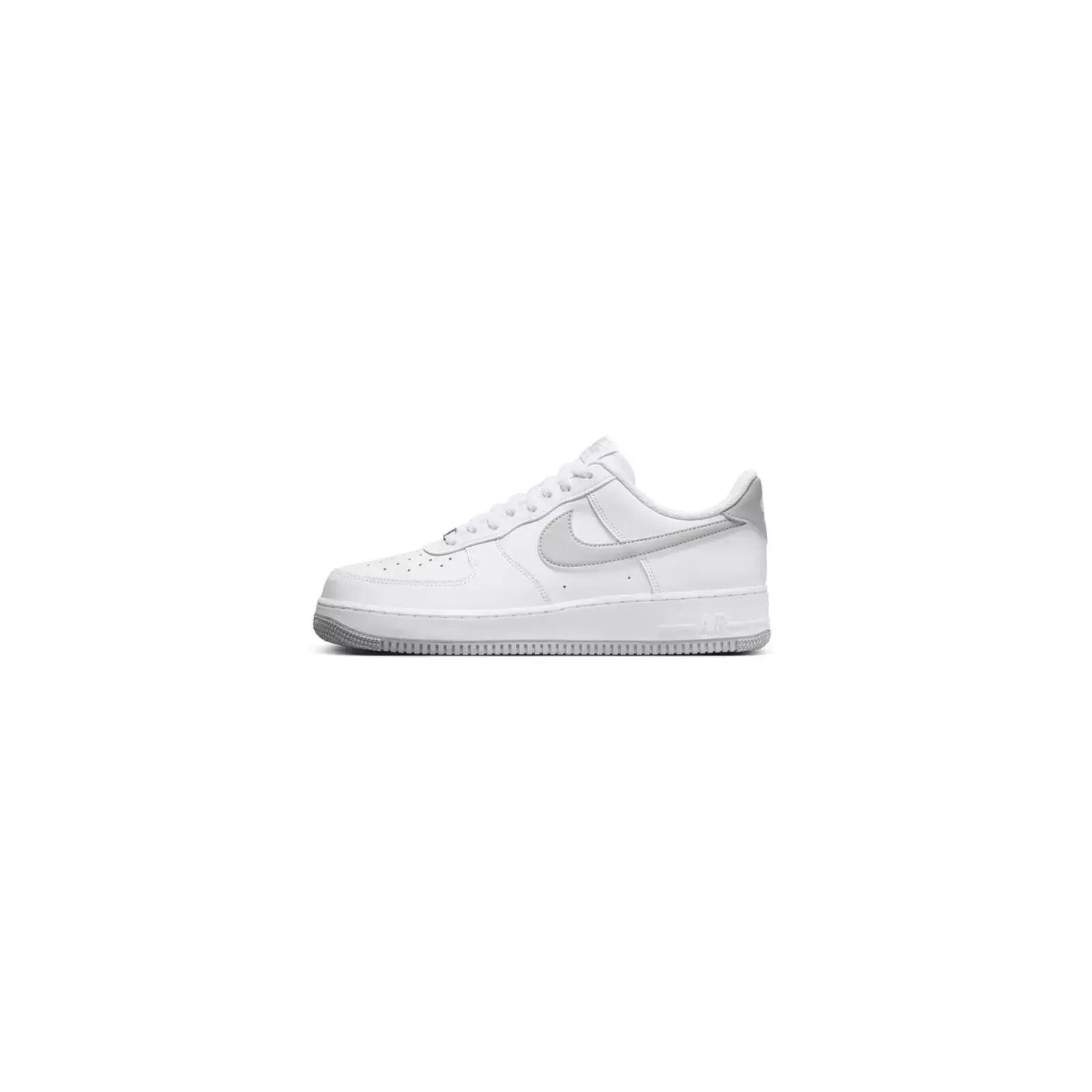 NIKE picture