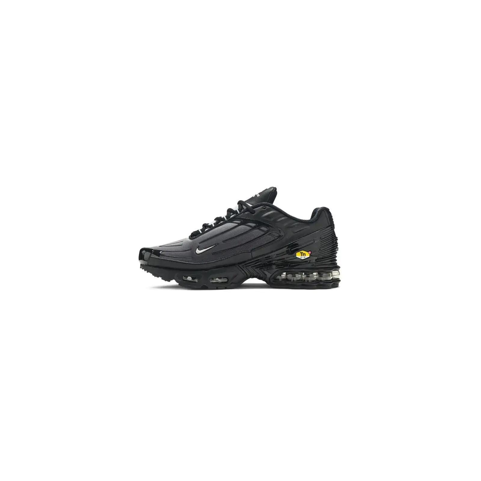 NIKE picture