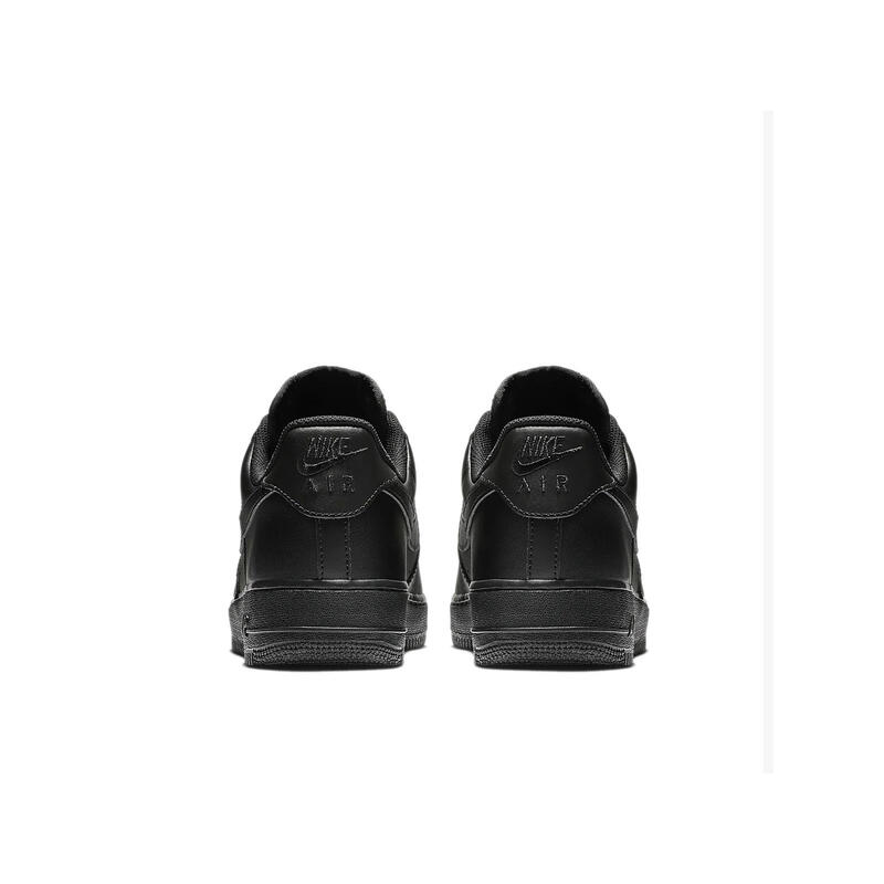 Pantofi Nike Air Force 1 '07 din piele albă