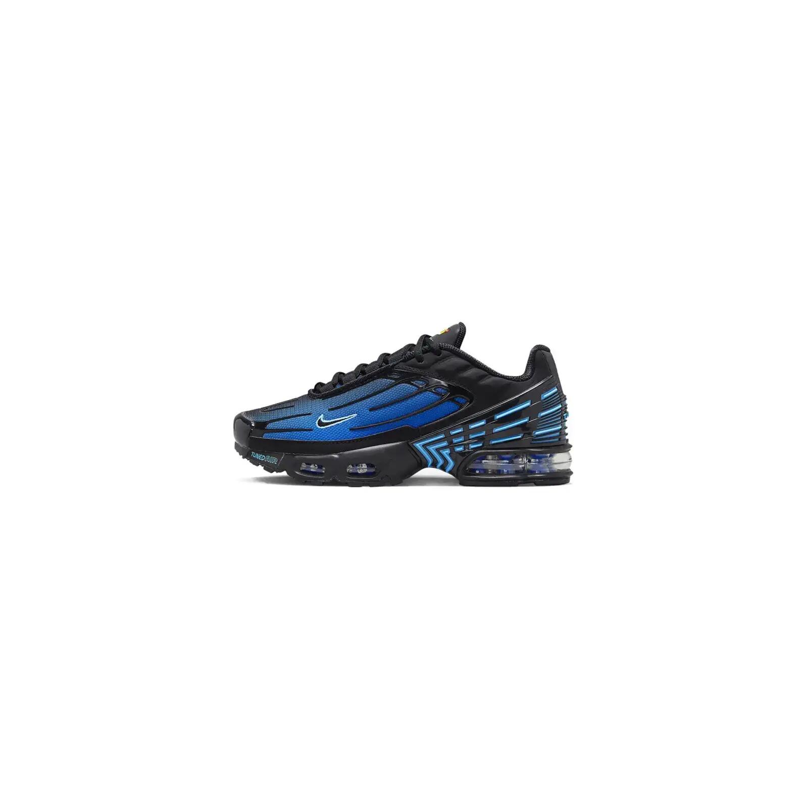 NIKE picture