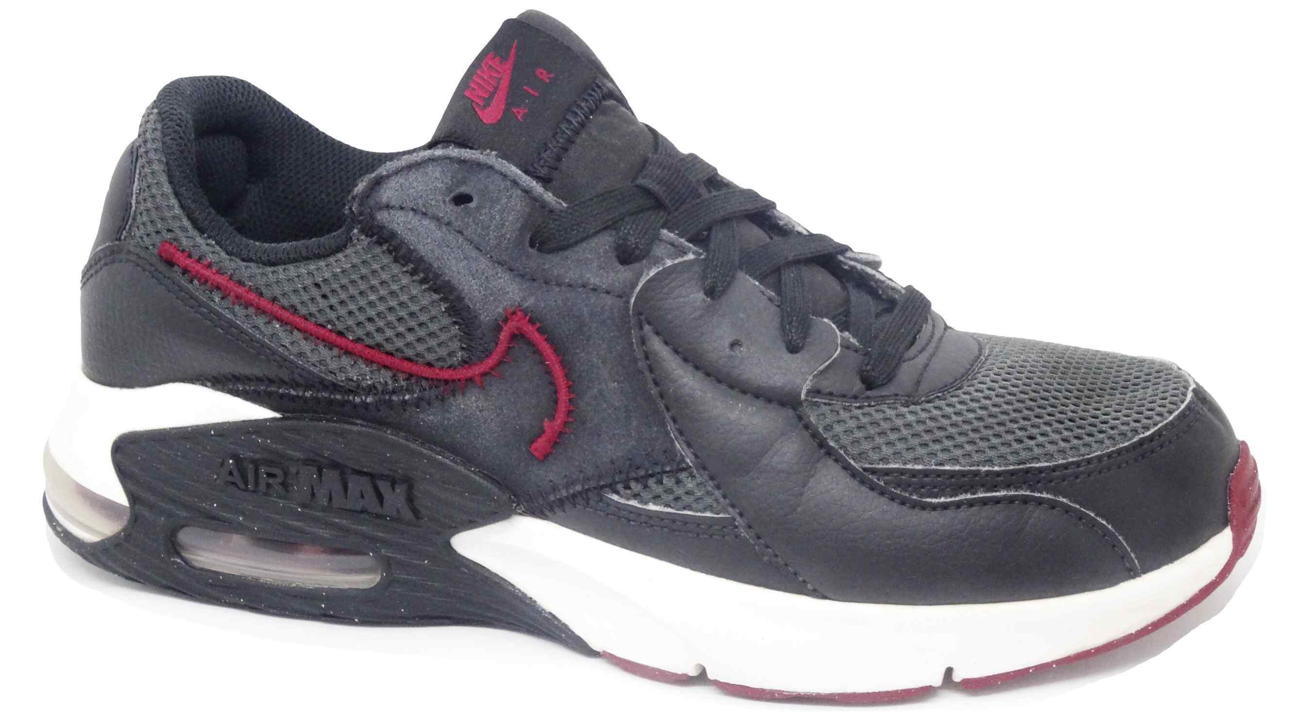 NIKE Reconditionné Air max Excee - Nike Très bon état