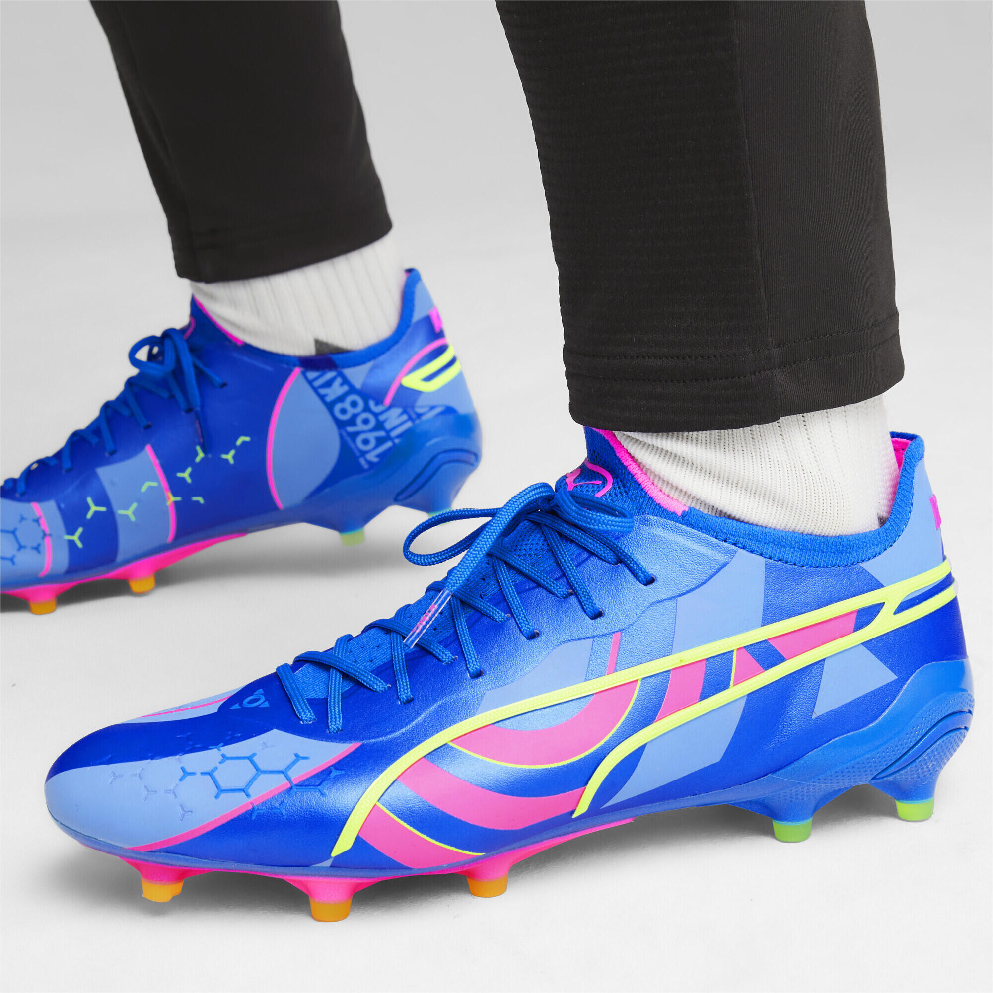 Puma King Ultimate Energy FG/AG Mens Blue Football Boots 2/7