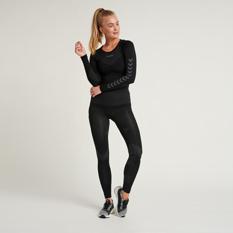 Enfiler T-Shirt Hummel First Femme HUMMEL