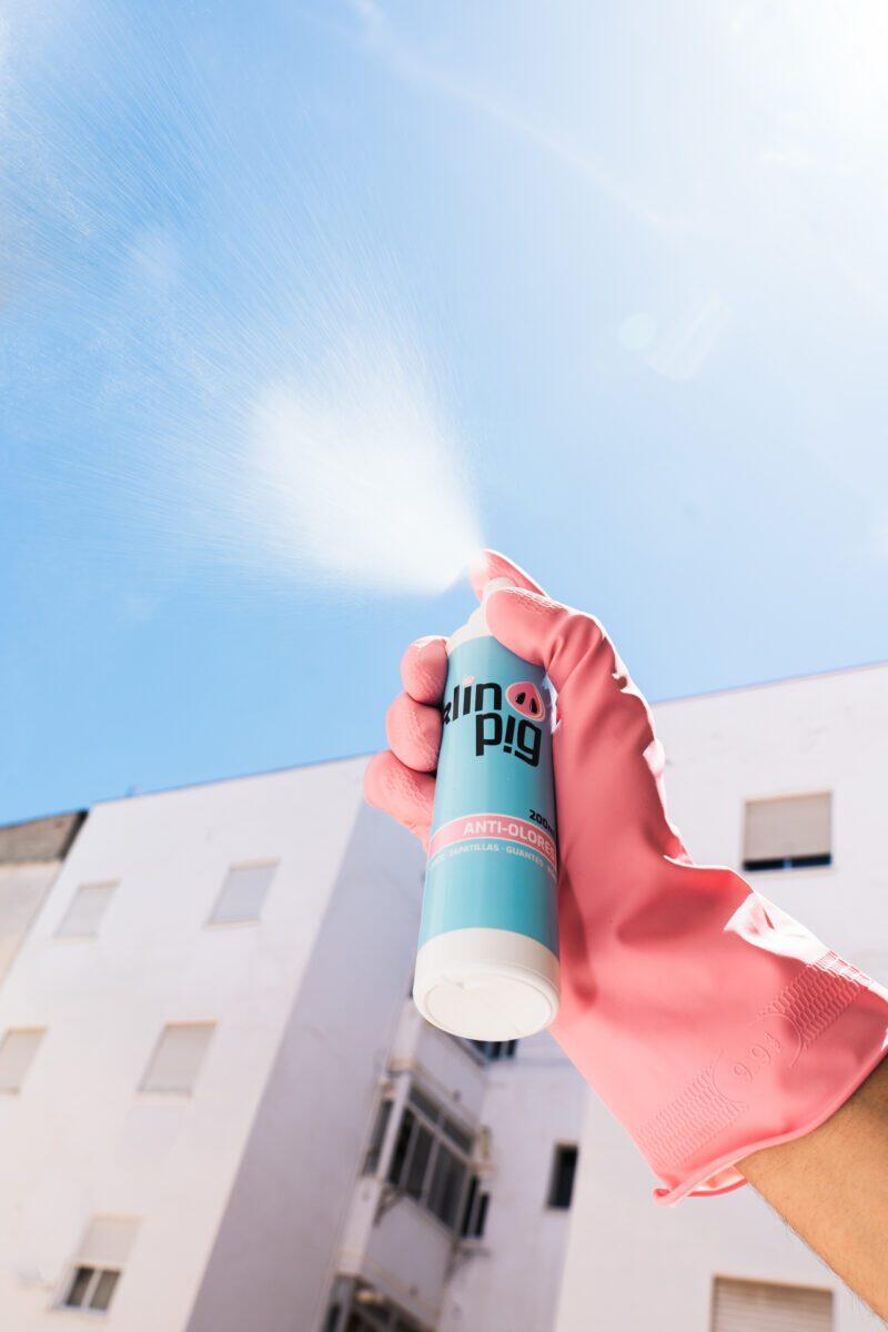 Spray anti-odeurs pour équipement vélo Klinpig 200 ml 2/4