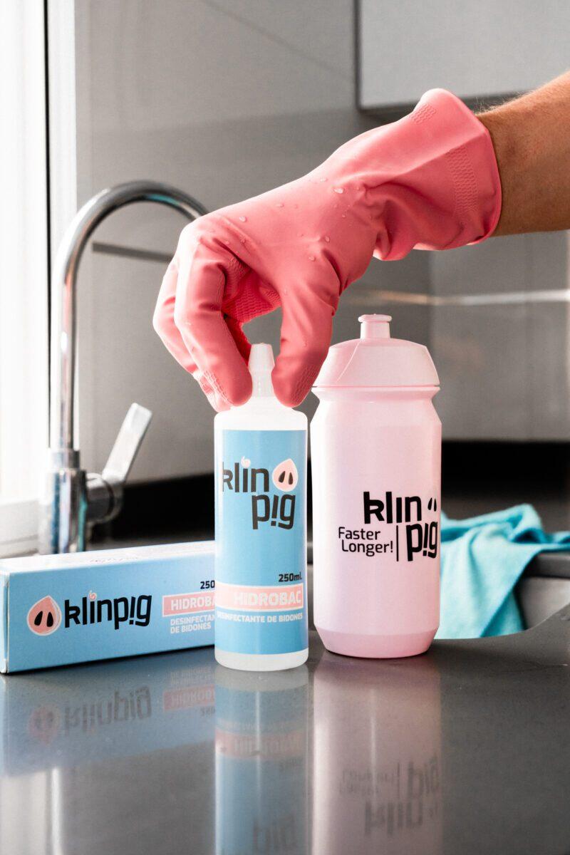 Disinfettante per borracce e zaini idrici Klinpig Hidrobac 250 ml 3/4