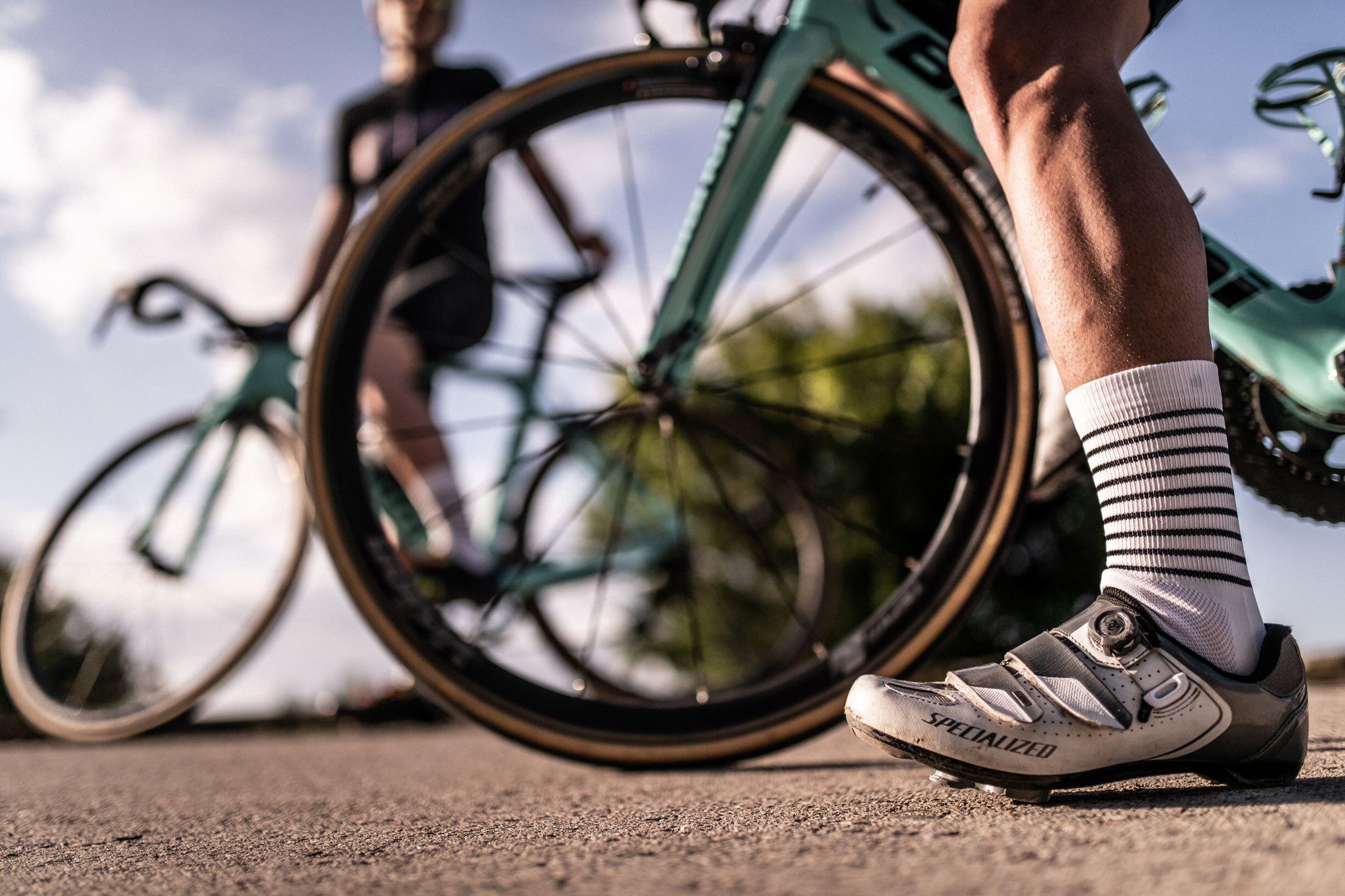 PIPPO Calcetines para bicicleta de carretera de Amsterdam a rayas