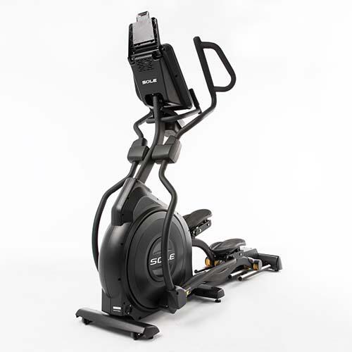 Crosstrainer E35 voor fitness en cardio 2/7
