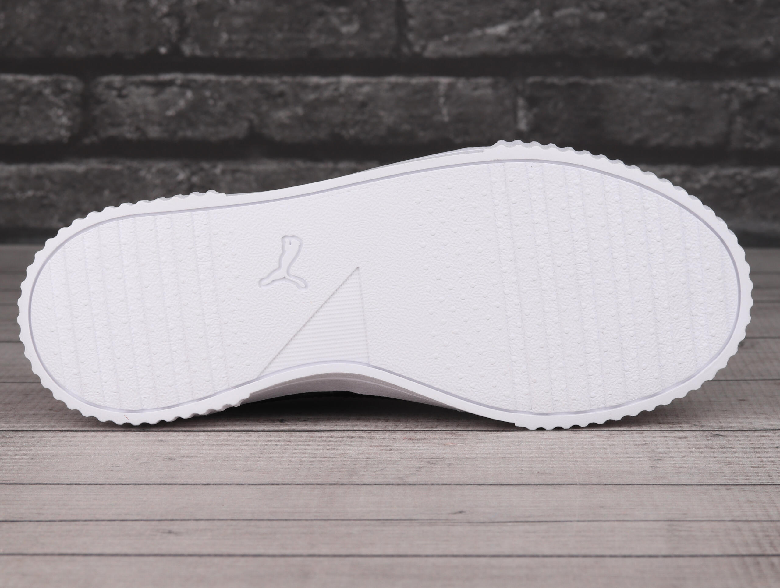 Buty damskie sportowe Puma CARINA 5/7