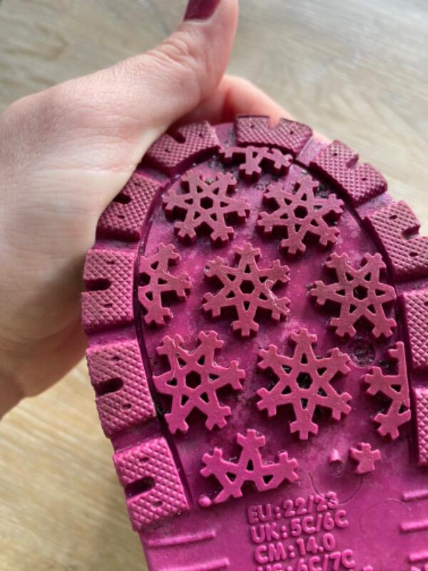 Tussen Particulieren - Roze gevoerde sneeuwlaarzen 2/4