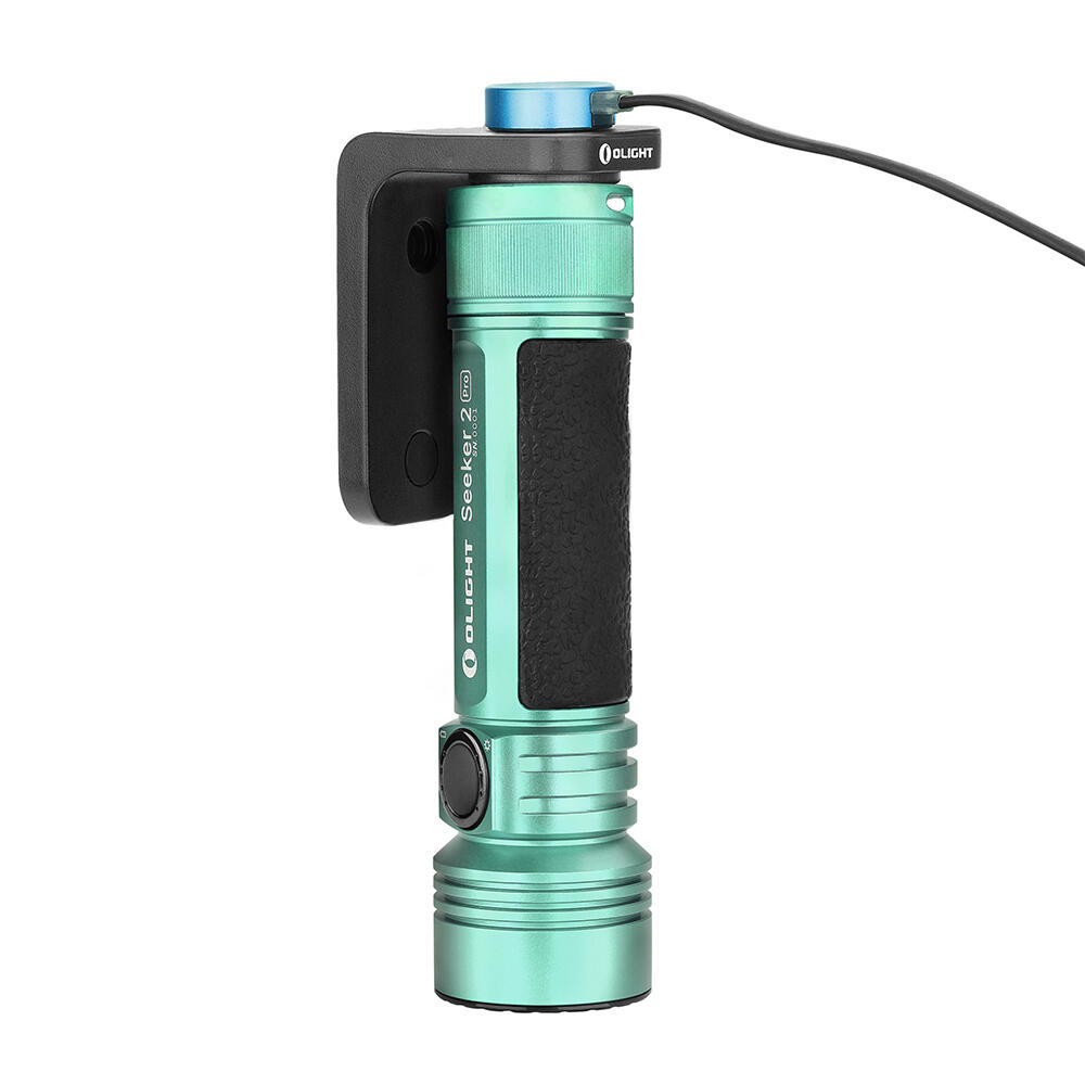 Lanterna LED portátil SEEKER 2 Pro 3200 lum. base de carregamento Olight Mint 3/7