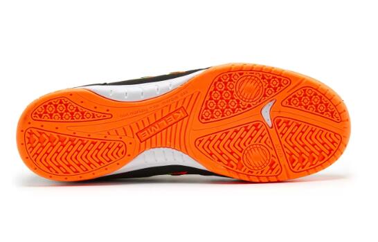 Sapatilhas de Futsal Adulto Homem Kelme Precision. Preto/Laranja 6/7