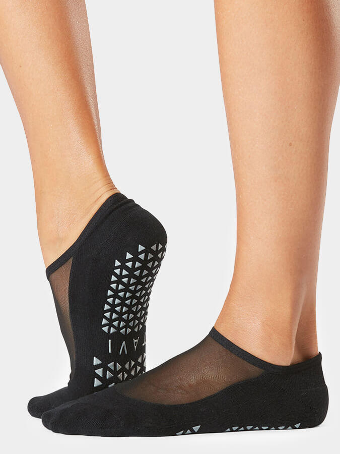 TAVI NOIR Tavi Maddie Grip Socks - Alkalign Ebony