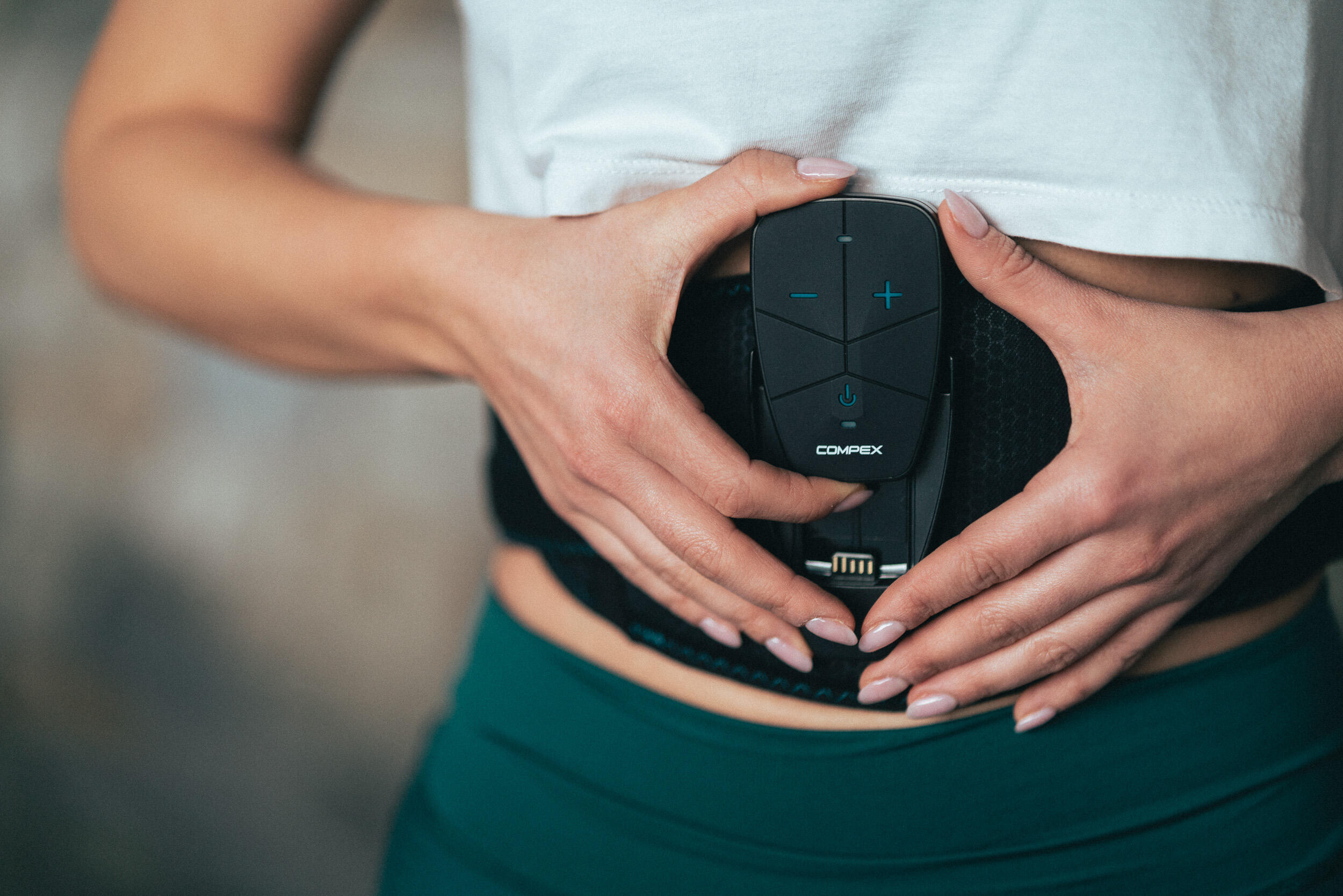 COMPEX COREBELT 5.0 Muscle stimulation belt | Decathlon