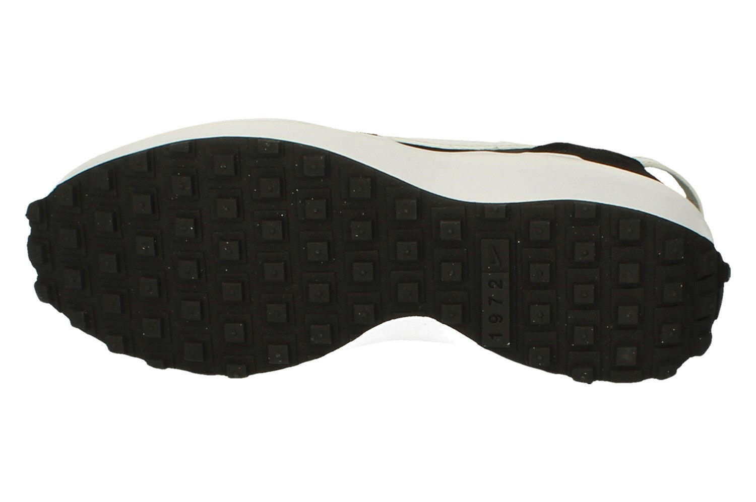 Tênis feminino Nike Waffle debu preto. 5/5