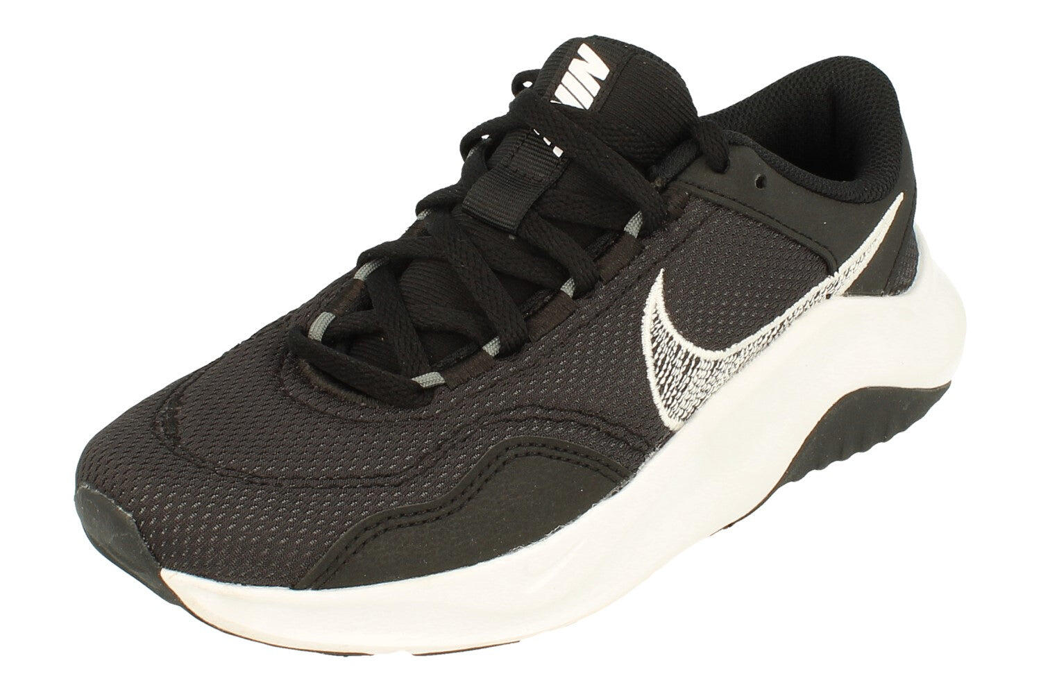 NIKE Womens Legend Essential 3 NN DM1119
