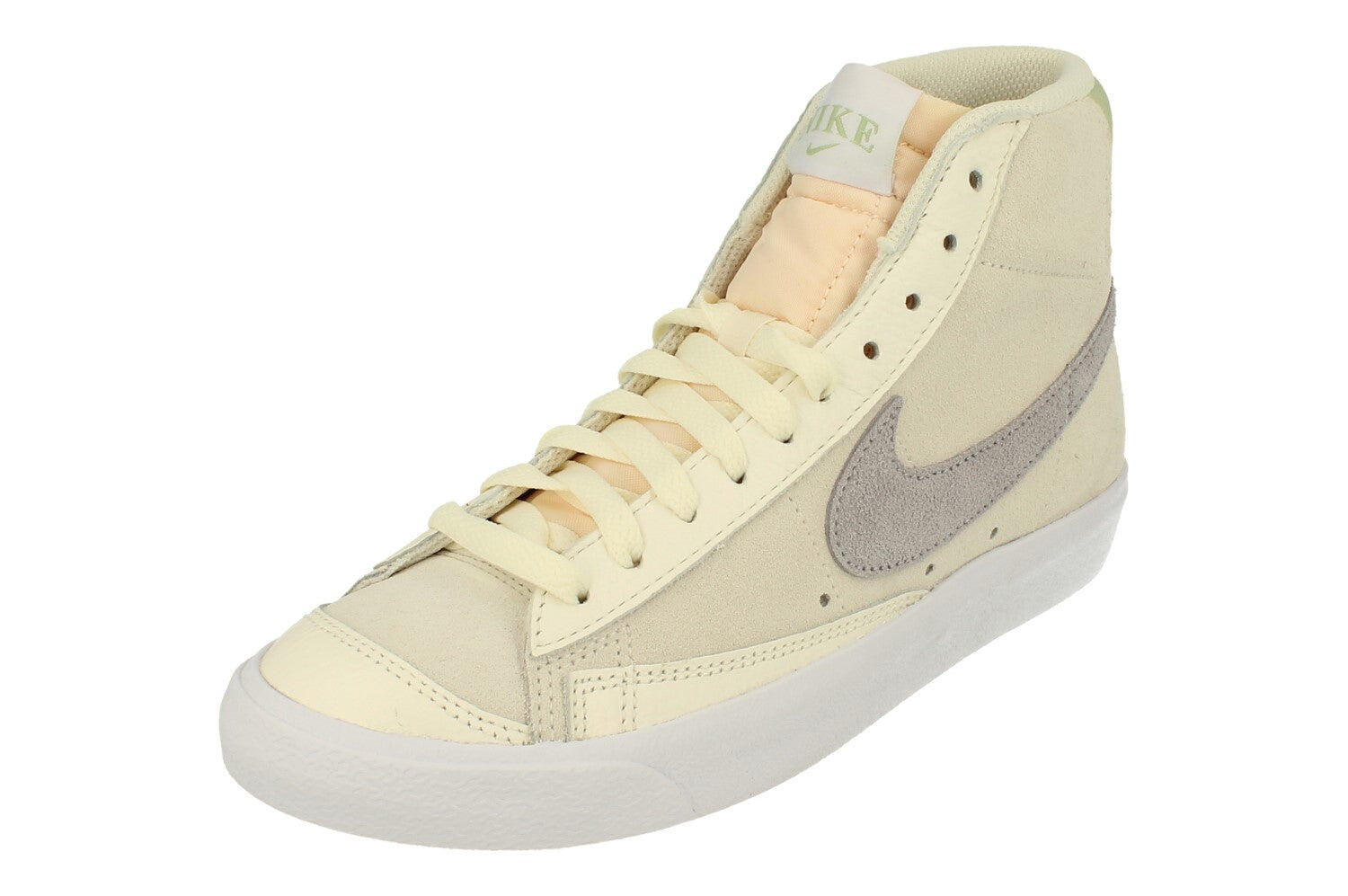 blazer mid 77 trainers