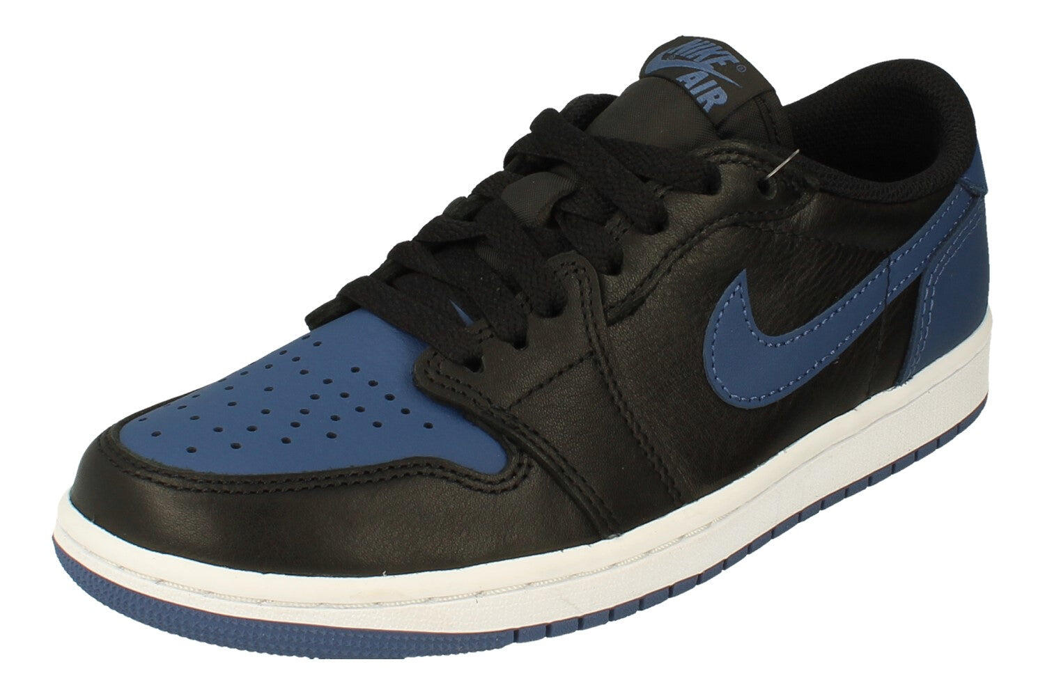 NIKE picture